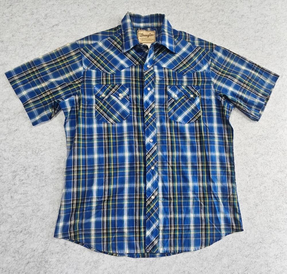 Wrangler Western wear pearl snap short-sleeve shirt ,blue plaid pattern, Sz L
